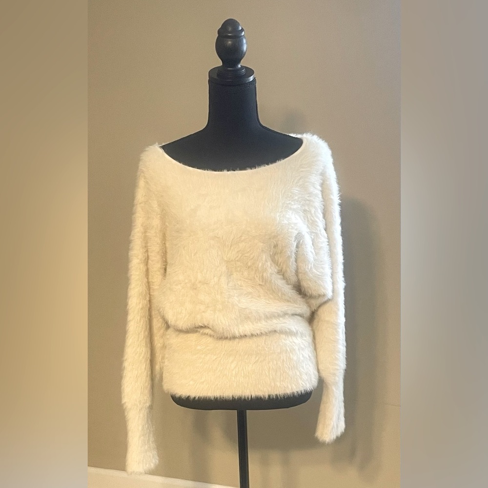 Cream Boatneck Long Sleeve Anthropologie Sweater Size Medium